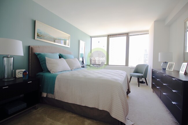 Photo - 343 E Ontario St