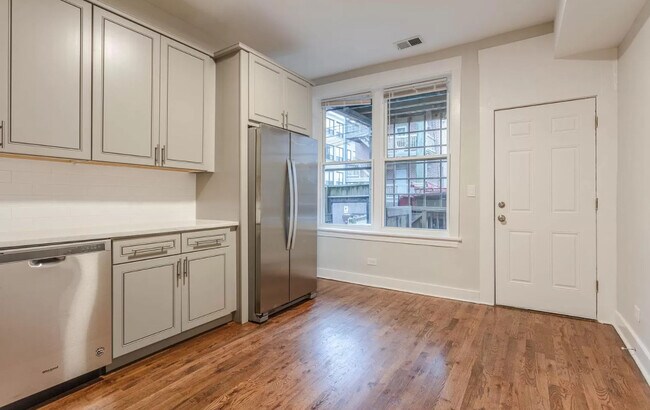 Photo - 1420 N Talman Ave Unit 3R