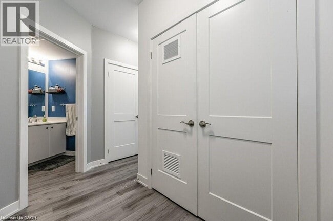 Photo - 110 Fergus Ave Unit 209