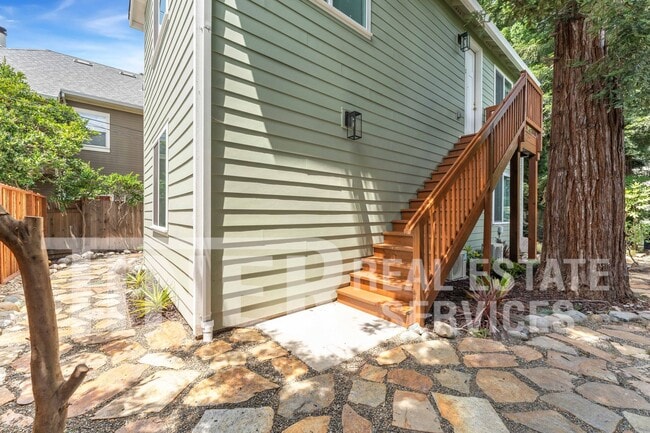 Photo - 1314 Q St Unit #5