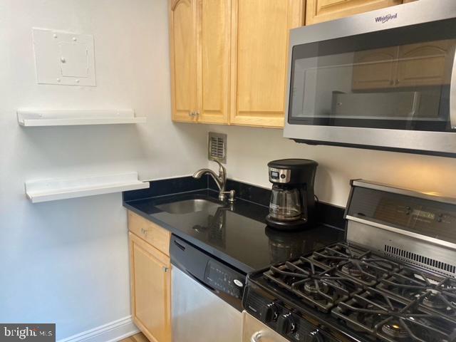 Photo - 1121 Arlington Blvd Unit 743