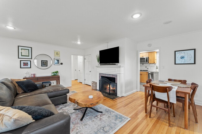 Photo - 12160 SW Douglas St