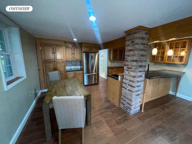 Photo - 332 Locust St