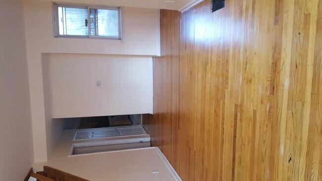 Photo - 533 N 33rd St