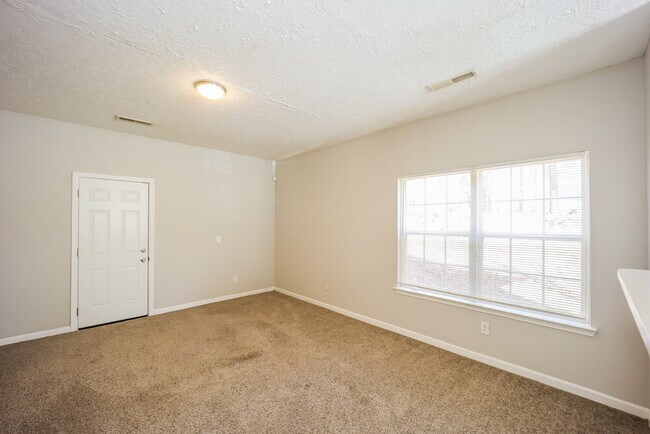 Photo - 6055 Camden Forrest Dr