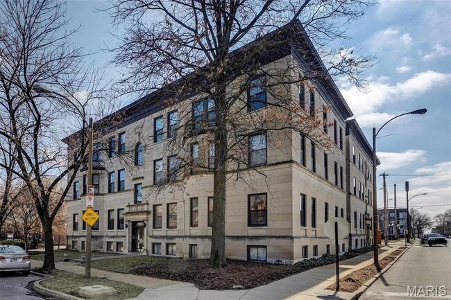 Building Photo - 4256 Maryland Ave Unit LLE Rental