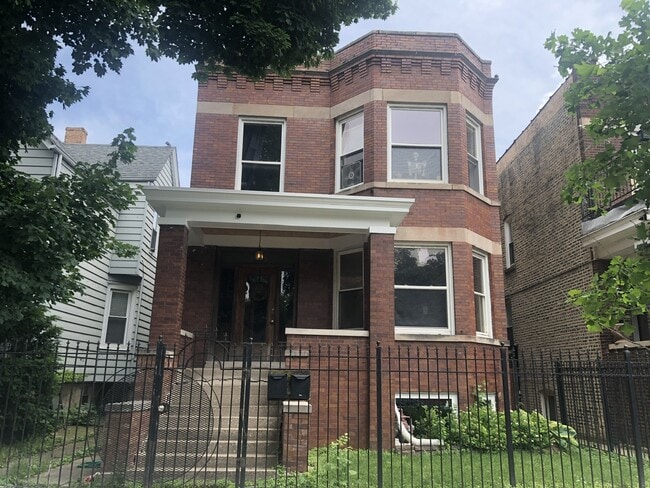 Building Photo - 2339 N Springfield Ave Unit A Rental