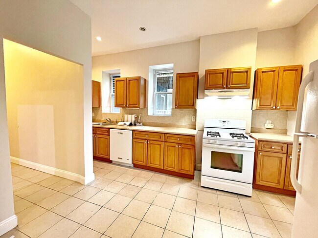 Photo - 92 Webster St Unit 1