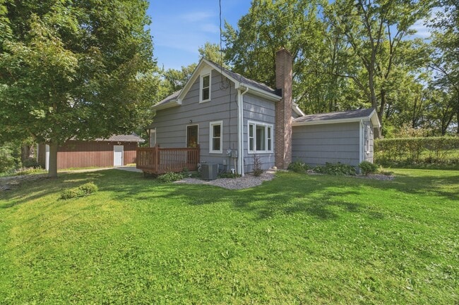 2877 Pickle Rd