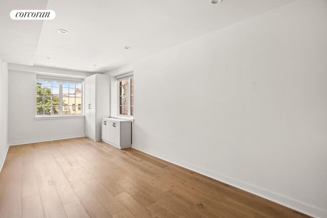 Building Photo - 3122 29th St Rental