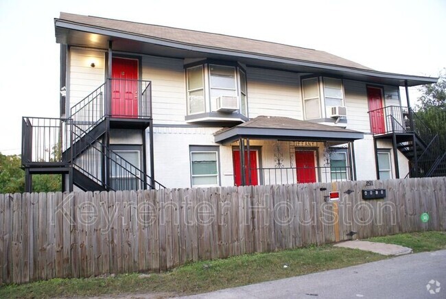 Building Photo - 2511 Rosalie St Rental