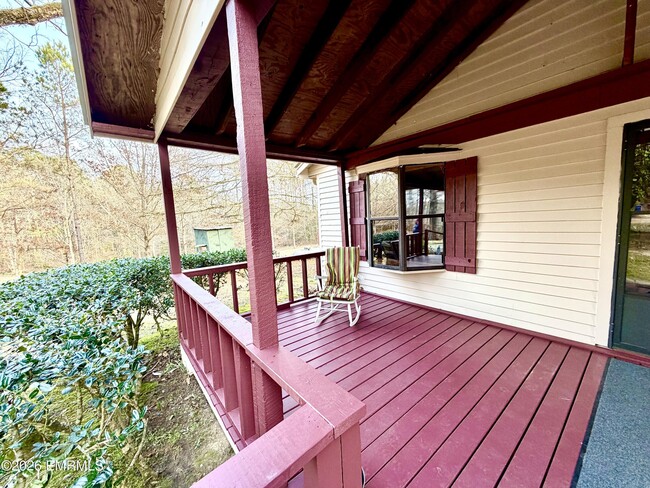 Photo - 8223 Center Hill Rd