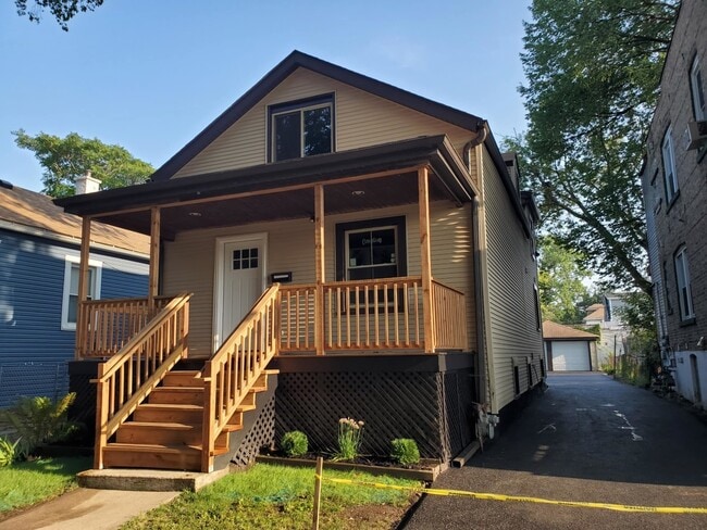 Building Photo - 1820 Crain St Rental