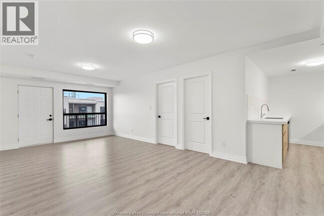 Photo - 3320 Stella Crescent Unit 611