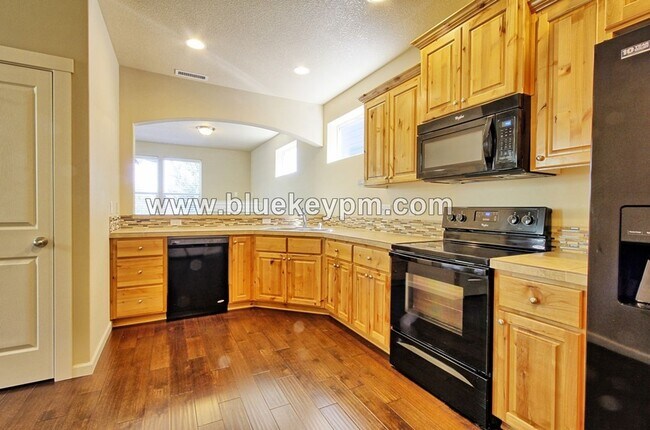 Photo - 3 Bed 2.5 Bath Home in Hazel Dell w/ Easy Access to I-5 and SR 500