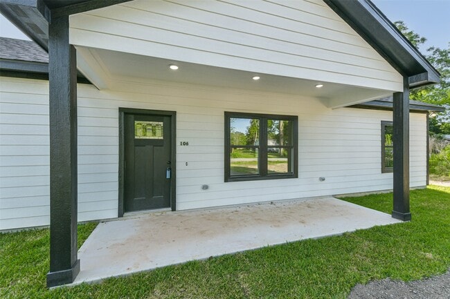 Photo - 106 County Rd 3704