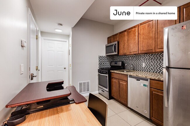 Room in Shared 4 bed/2 bath home in Prospect Lefferts Gardens