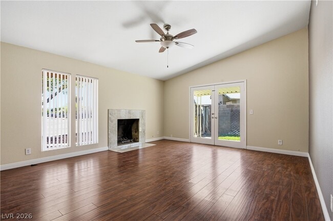 Photo - 5221 Percheron St