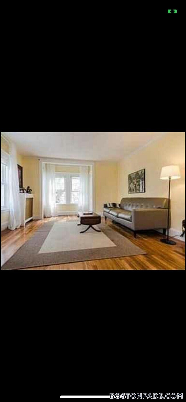 Building Photo - 21 Colborne Rd