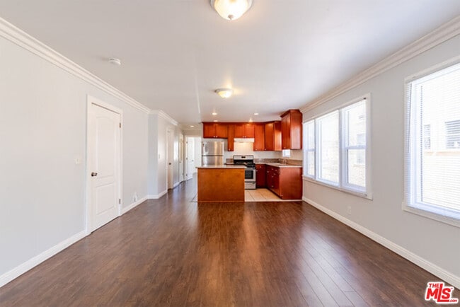 Photo - 1409 Bronson Ave Condo