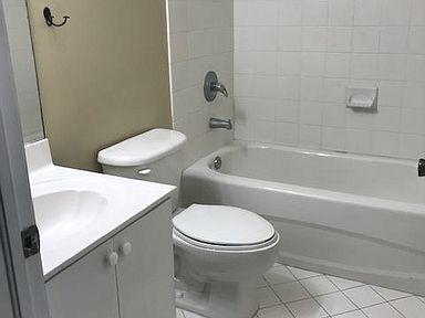 Photo - 2621 SE 12th Rd Unit 202