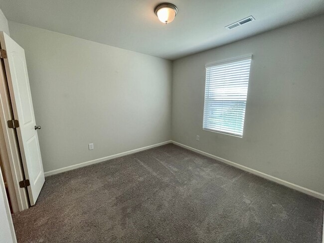 Photo - 3818 Miller Dr