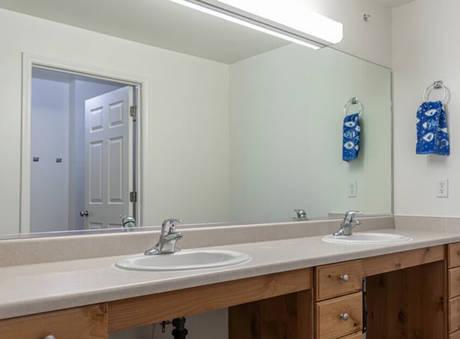 Photo - Apartments @ Falls Crossing Phase "1" (A,B,C) Unit Apply Now