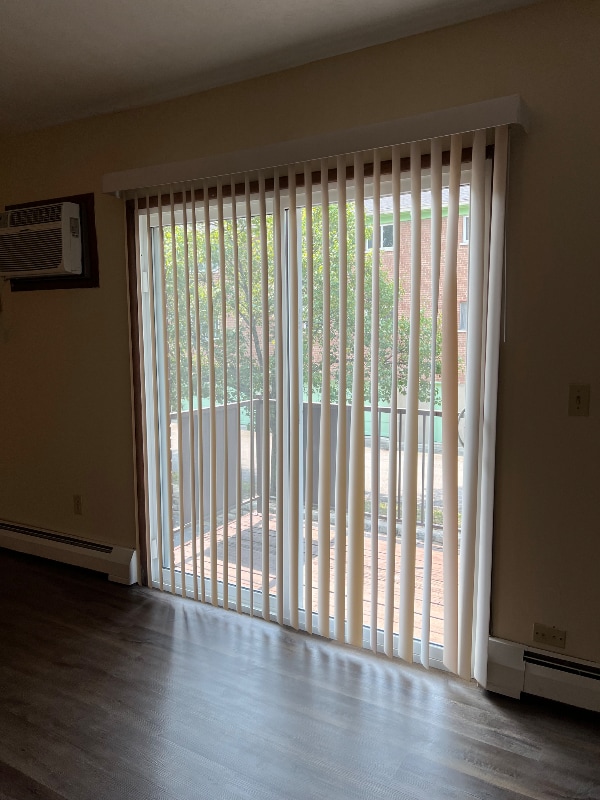 Photo - 2065 Sutton Ave