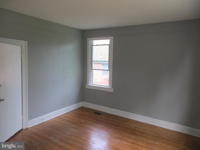 Photo - 2805 Oakley Ave