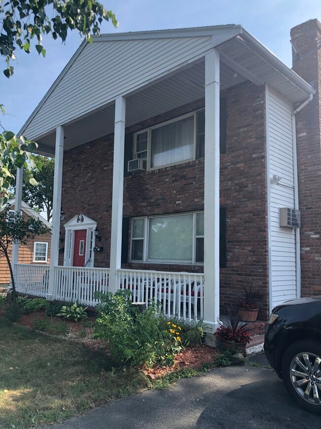 Photo - 229 Essex St Unidad 2