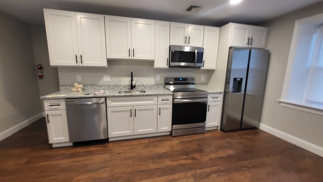 Building Photo - Perkasie Unit 4