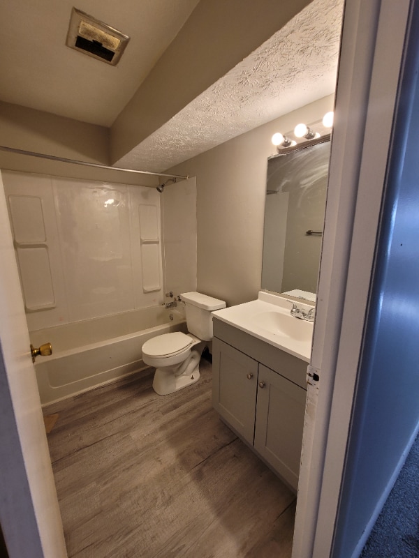 Photo - 1819 Miles Ave NW