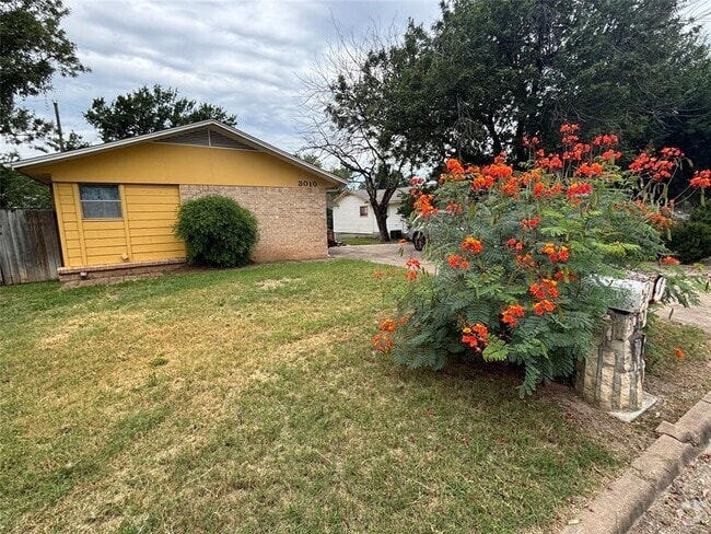 Building Photo - 3010 Matador Dr Rental