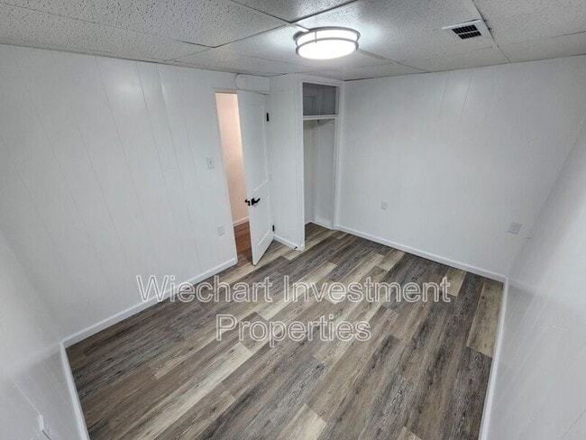 Photo - 613 N West St