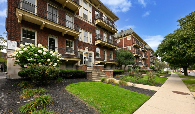 Photo - 14148 Superior Rd Apartment Unit 442