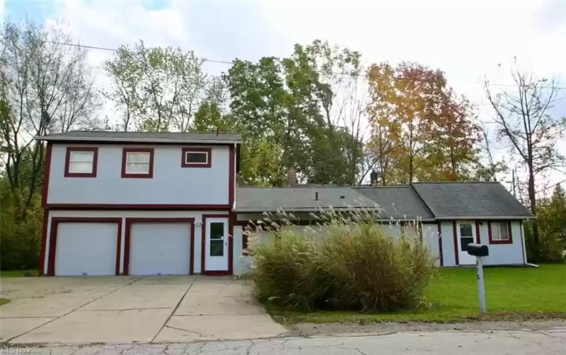 Photo - 976 Newell St