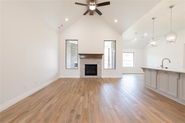 Photo - 12425 SW 30th St