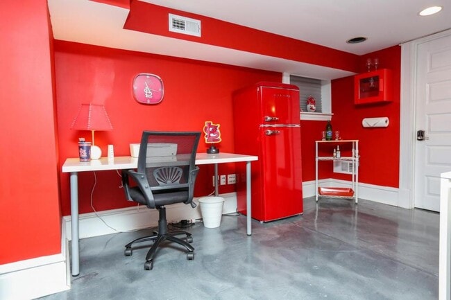 Photo - 4350 Gibson Ave