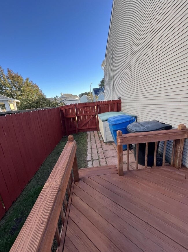 Photo - 3701 Castlewood Dr