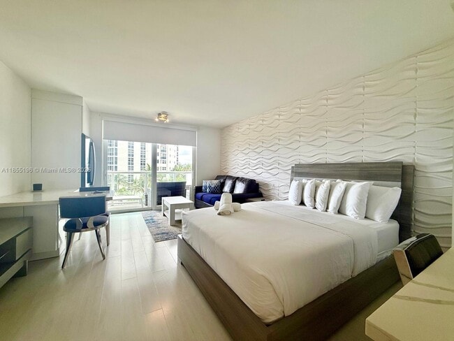 Building Photo - 19201 Collins Ave Unit 309 Rental