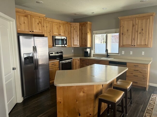 Photo - 761 Oak Green Dr