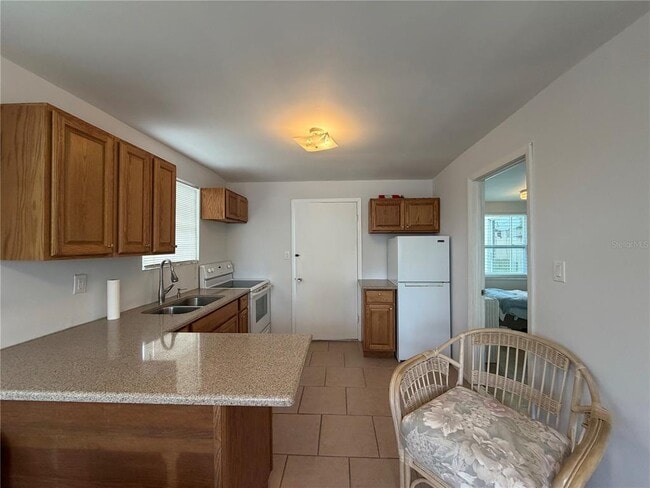 Photo - 8513 Herbison Ave