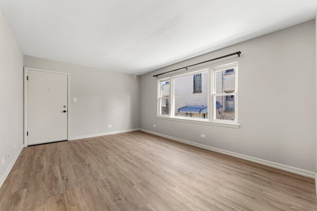 Photo - 740 E North Broadway St Unit B