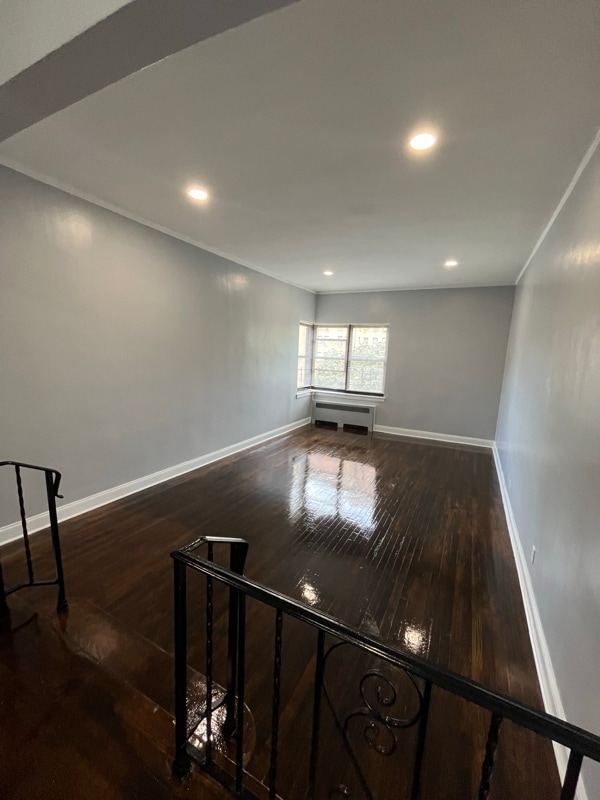 Building Photo - 33 S Munn Ave Rental