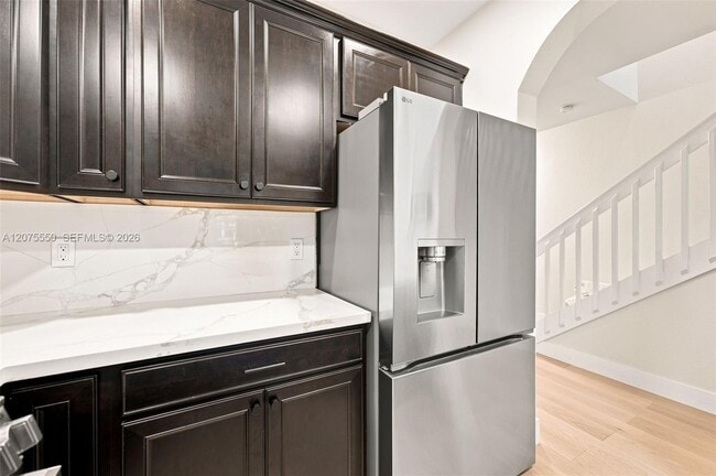 Photo - 355 SW 121st Ave