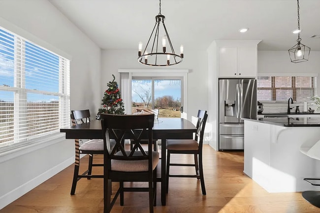 Photo - 1271 Bootleg Rd