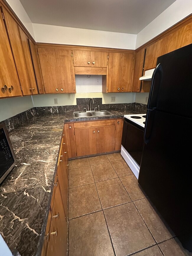 Photo - Pinnacle Apartments