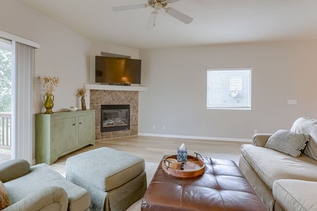 Photo - Short Term Furnished 3 Bedroom Townhome!!
