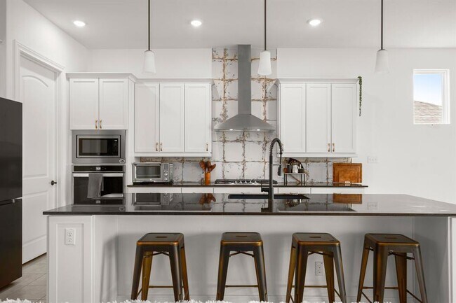 Photo - 385 Barnhill Lp