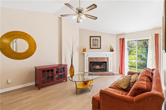 Photo - 1501 Colt Ridge Ln SE